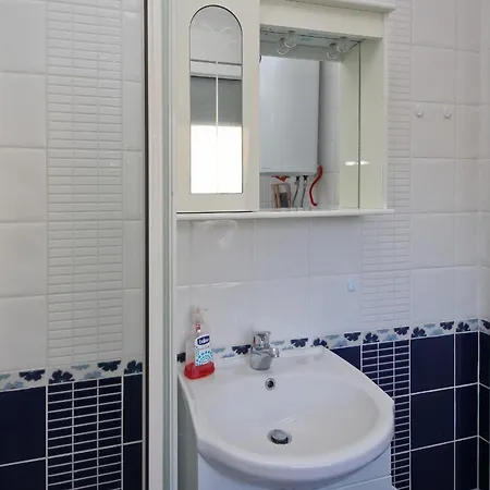Appartement By The Sea Punat, Krk - 24850